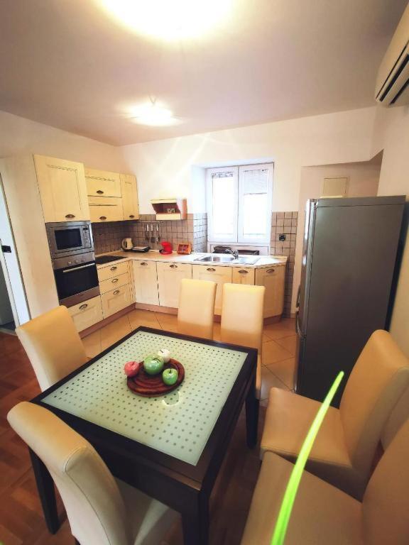 Iron Gates Apartments Split Eksteriør bilde
